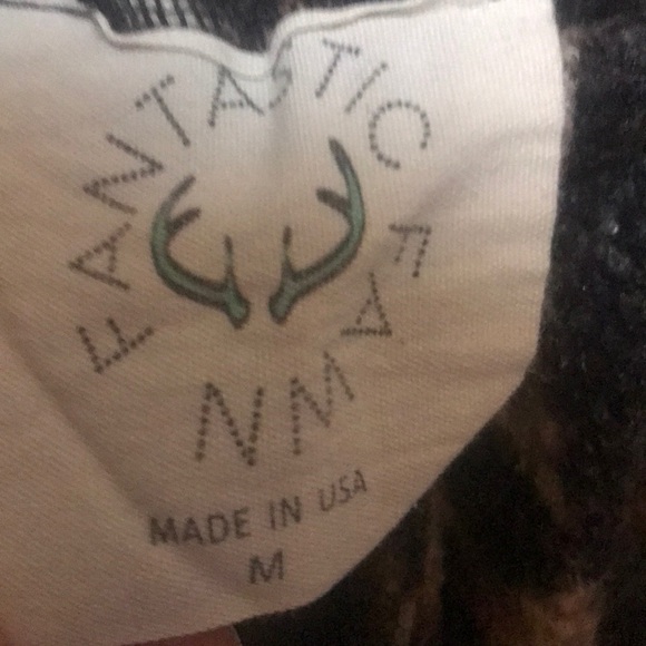 FANTASTIC FAWN LEOPARD PRINT SHORTS - Picture 2 of 9